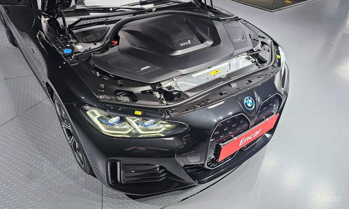  BMW i4
