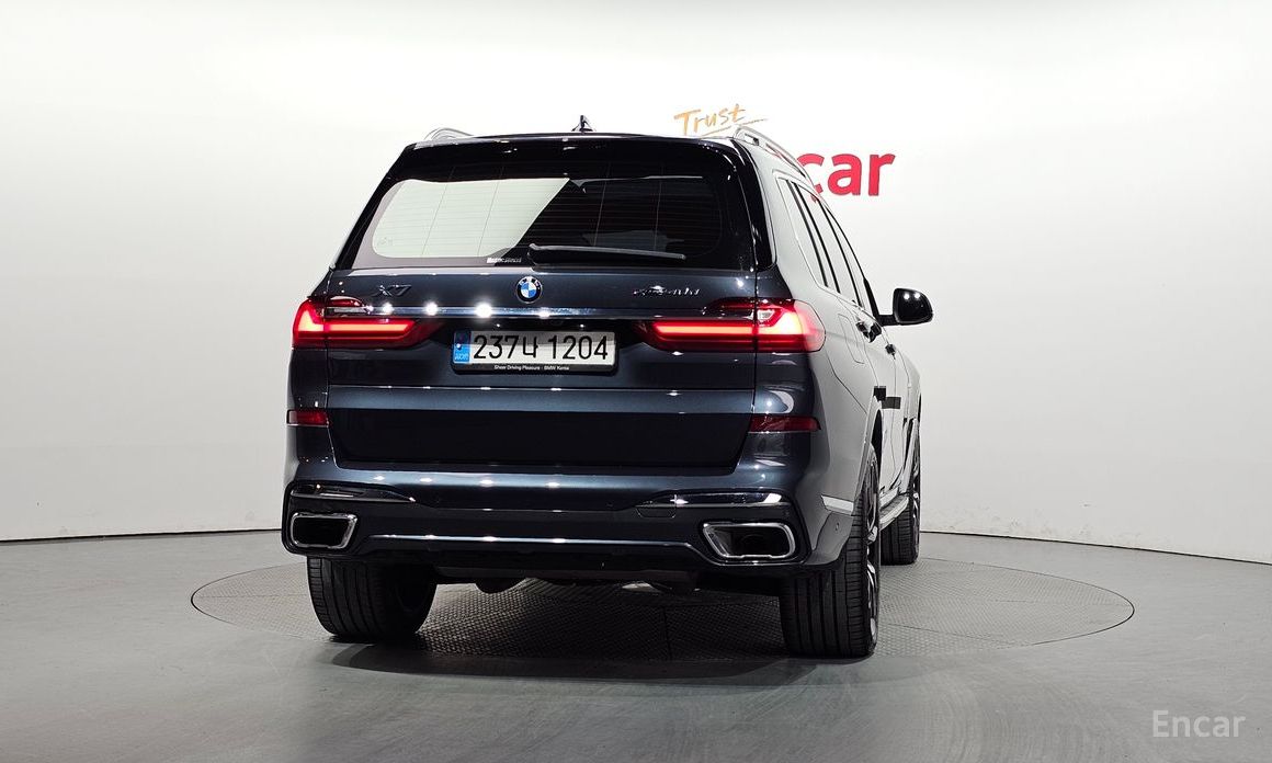  BMW X7
