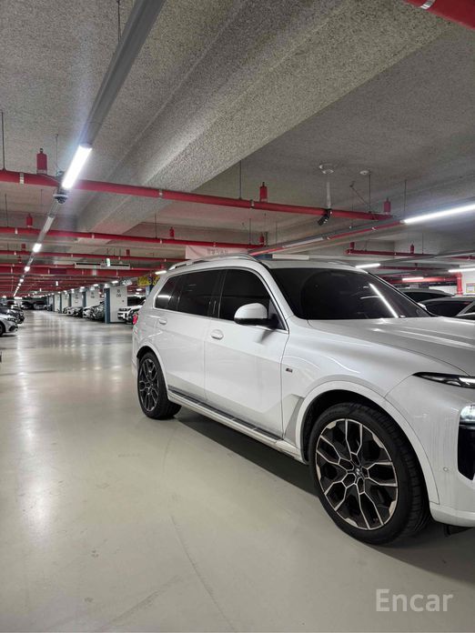  BMW X7