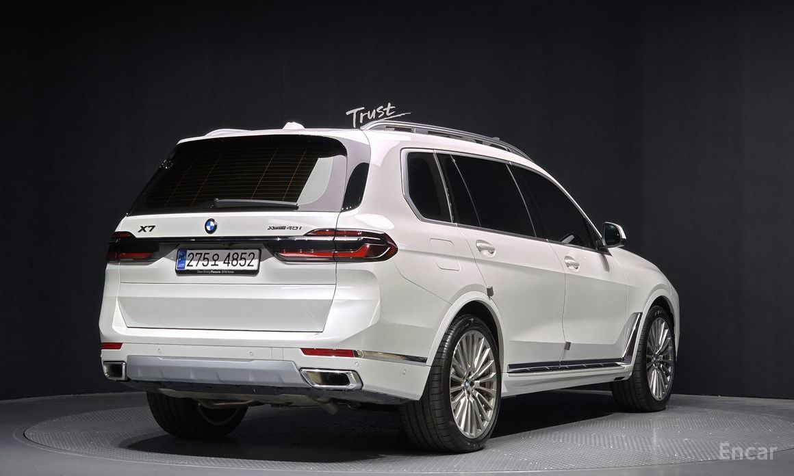 BMW X7