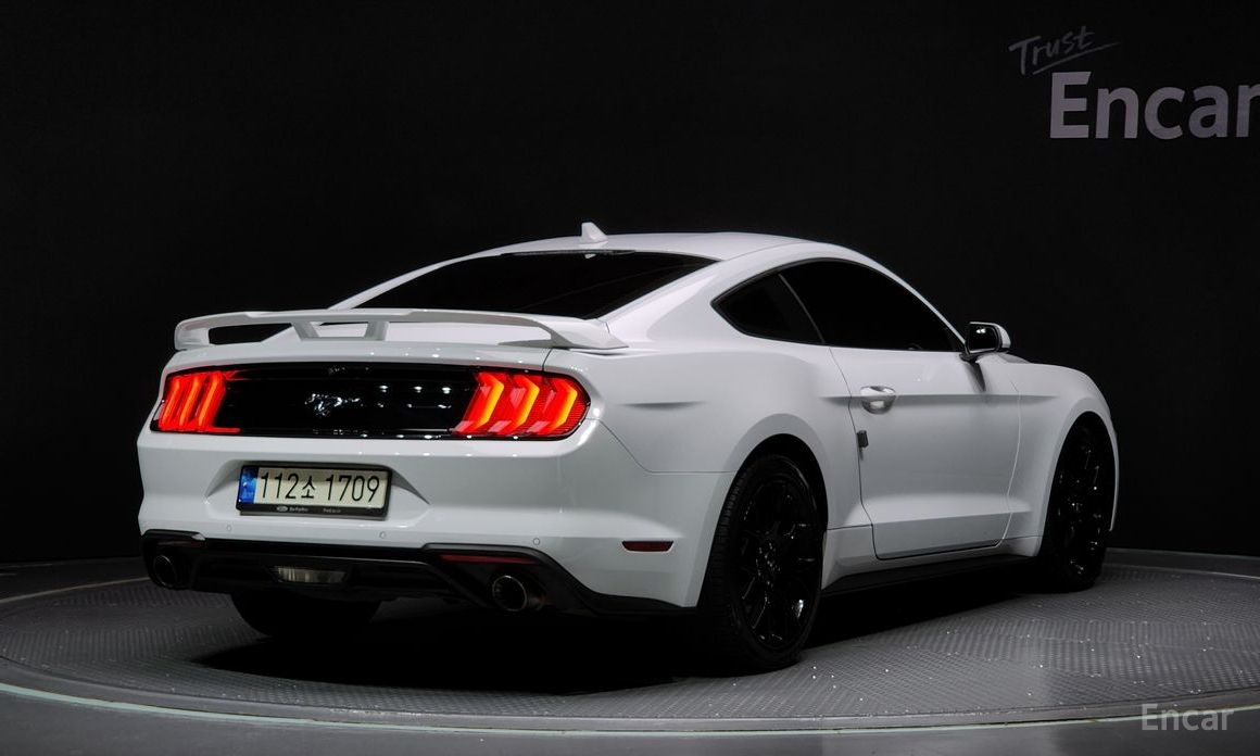  Ford Mustang