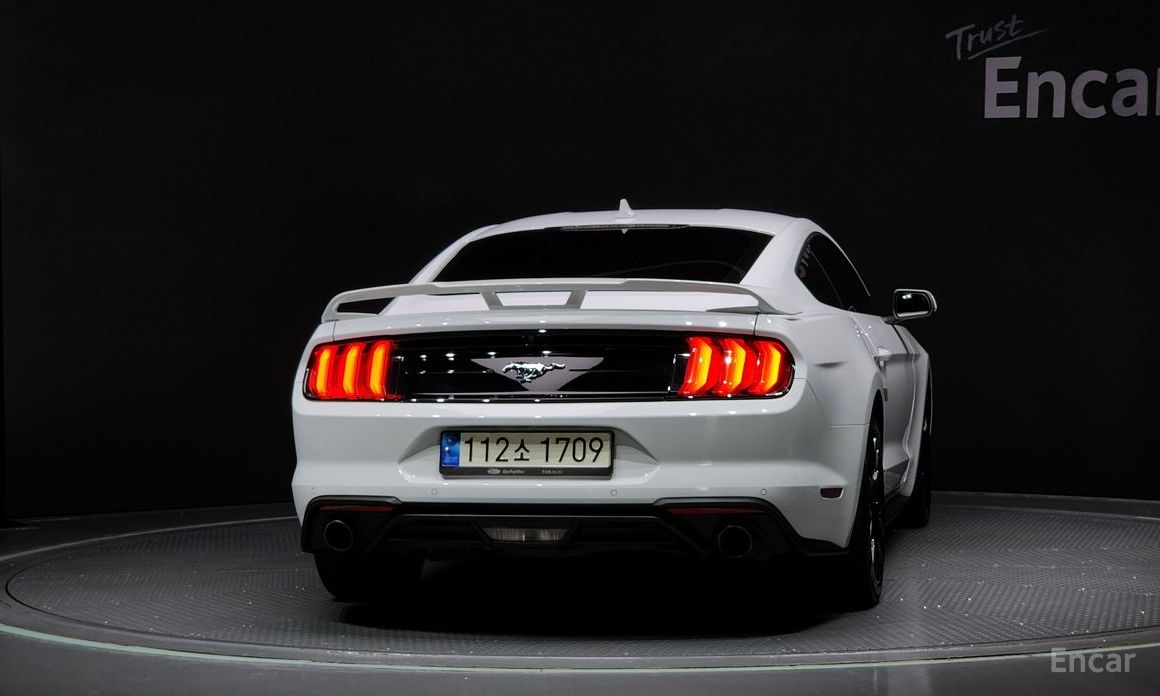  Ford Mustang