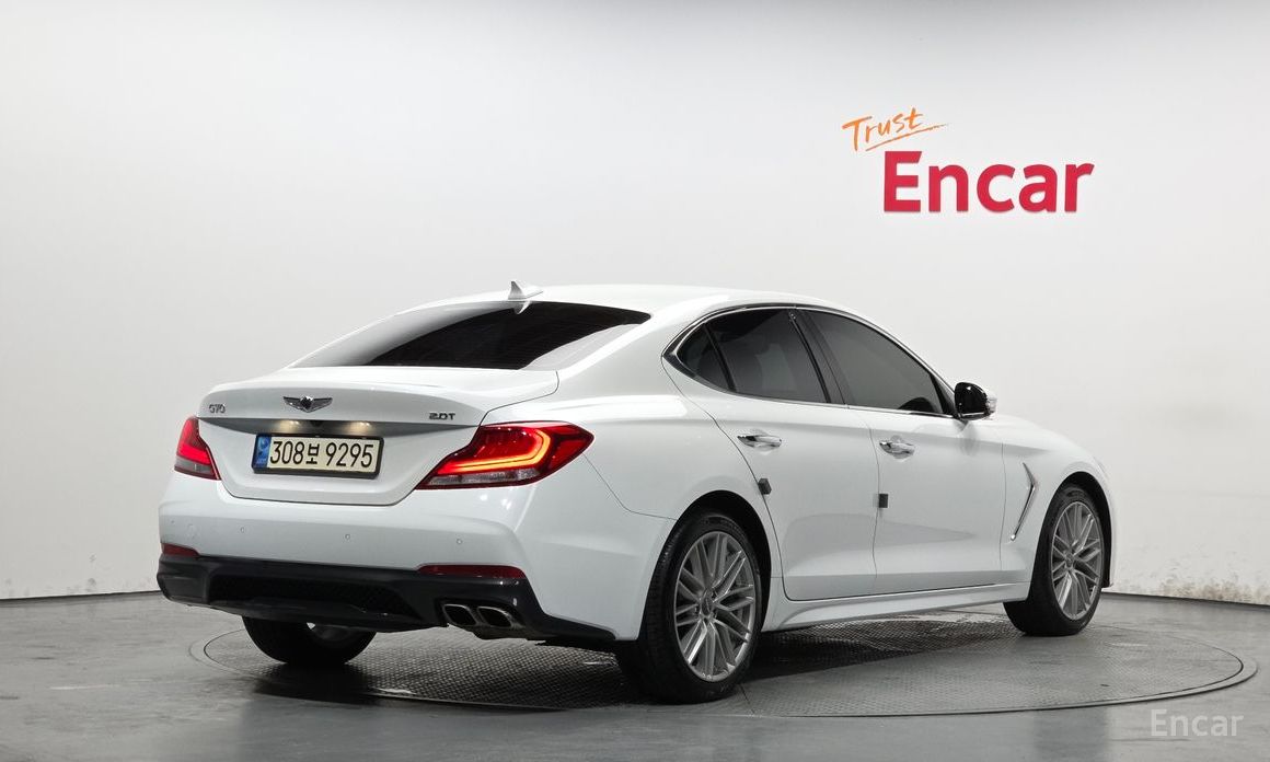  Genesis G70