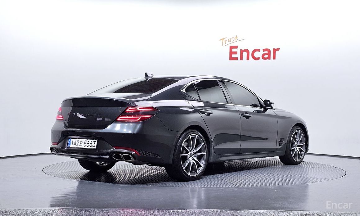  Genesis G70