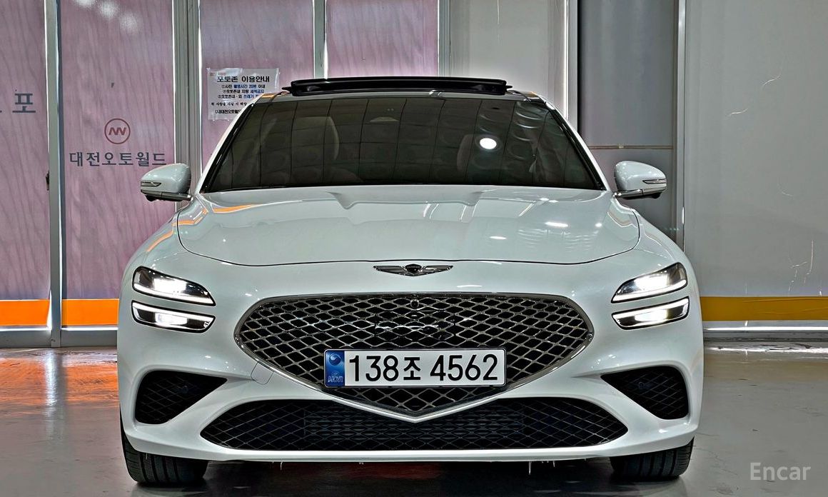 Genesis G70