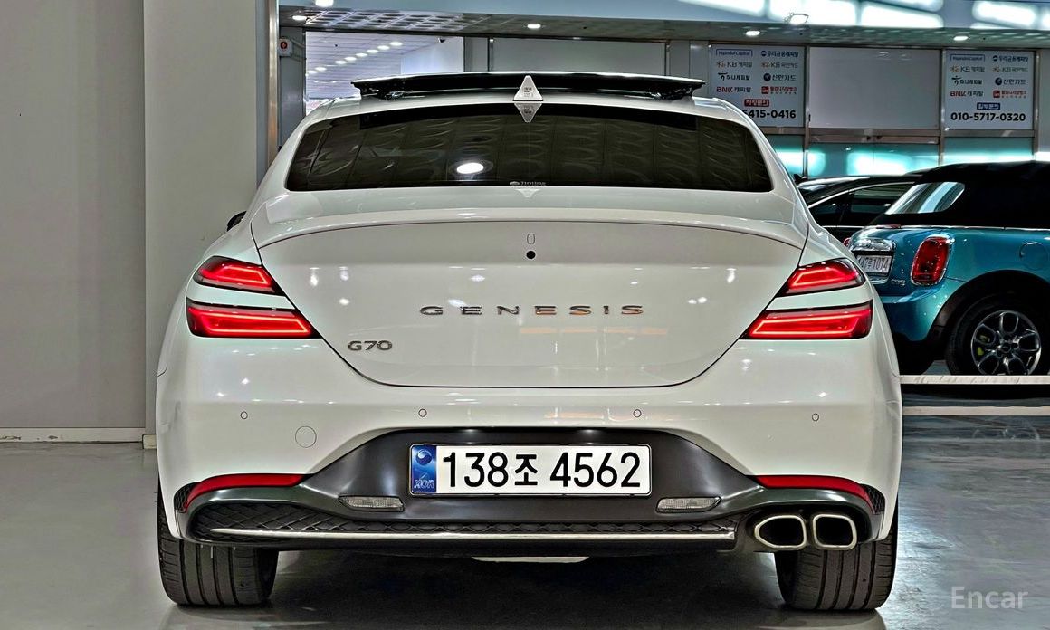 Genesis G70