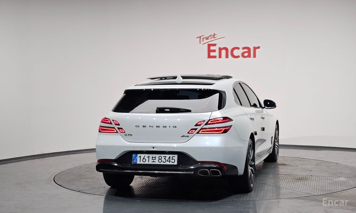  Genesis G70