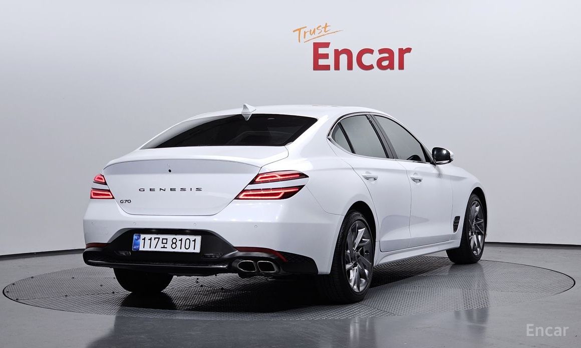  Genesis G70