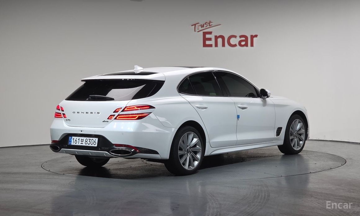  Genesis G70