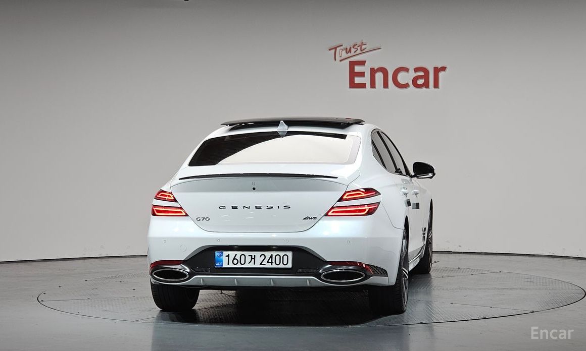  Genesis G70
