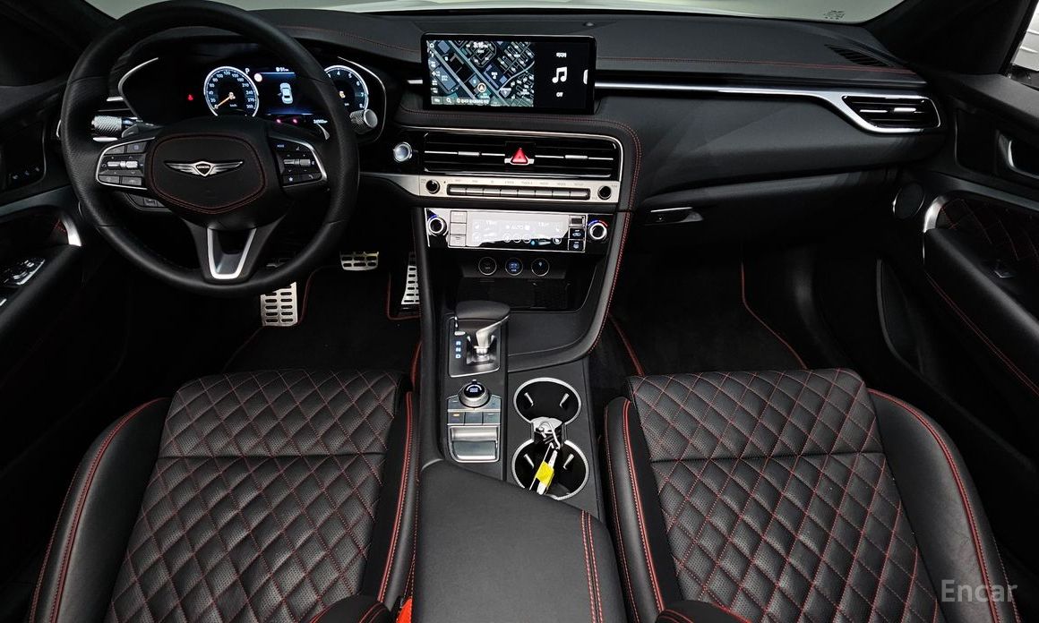  Genesis G70