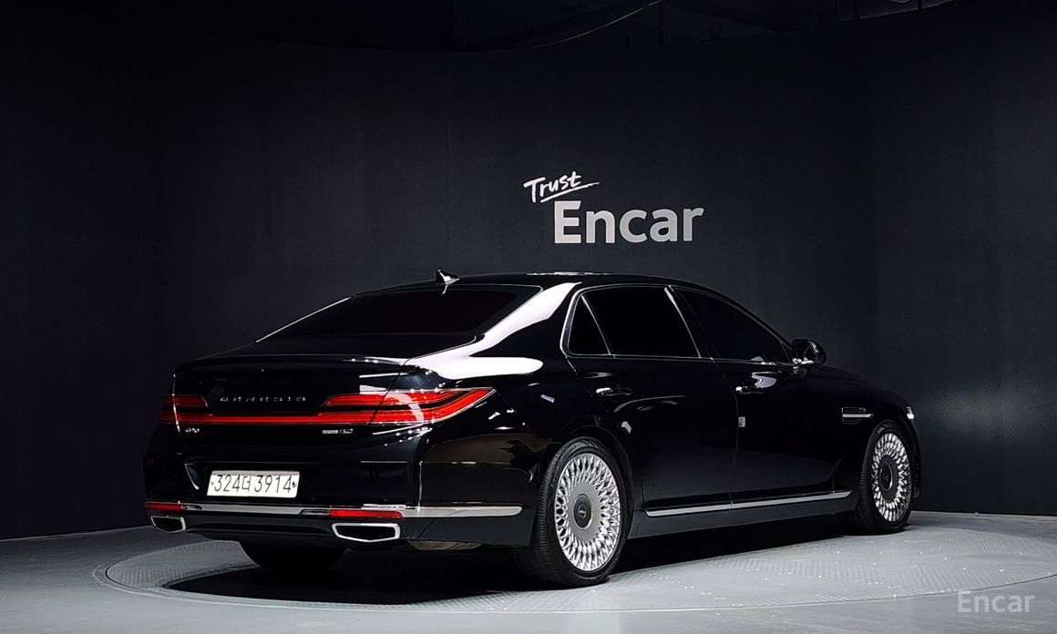  Genesis G90