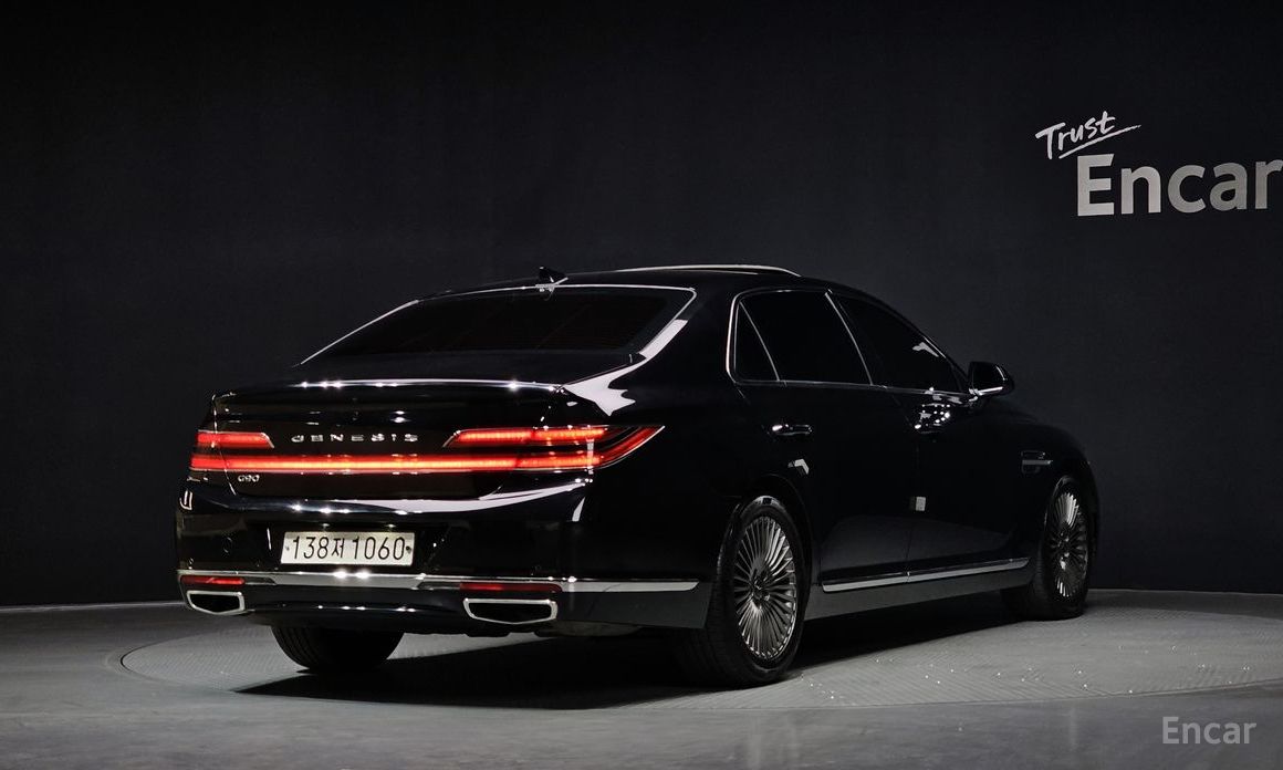  Genesis G90