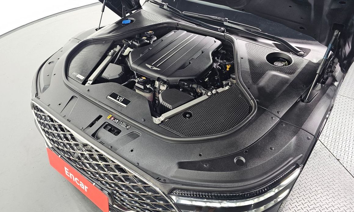  Genesis G90