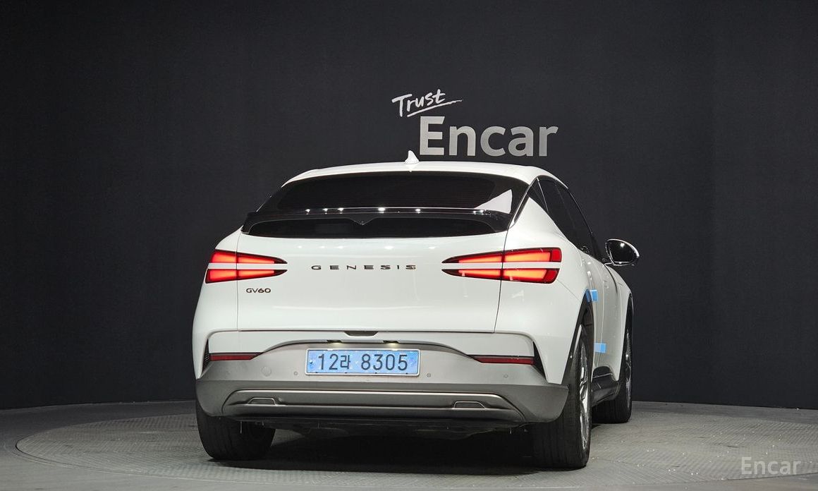  Genesis GV60