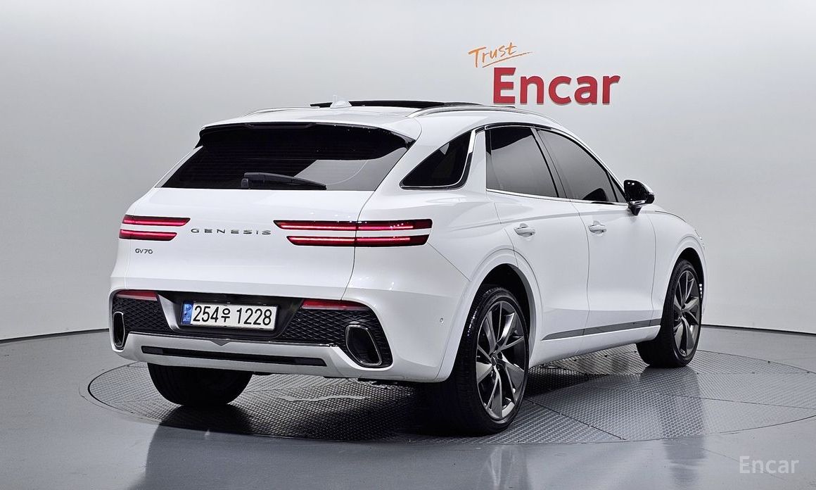 Genesis GV70