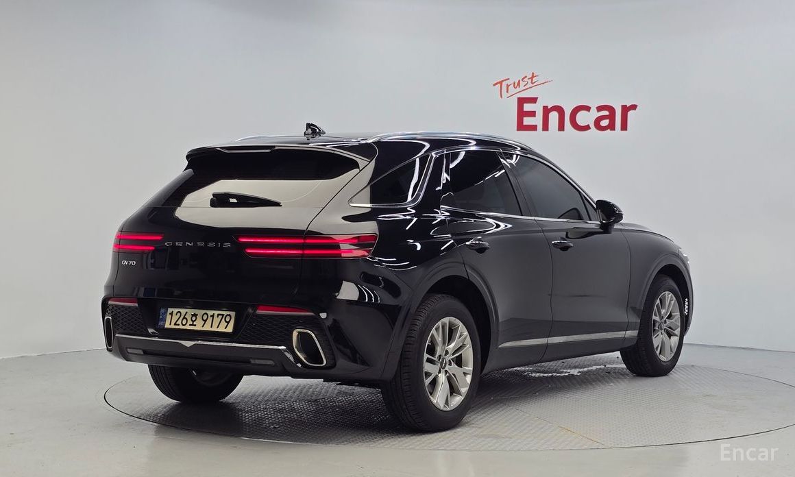  Genesis GV70