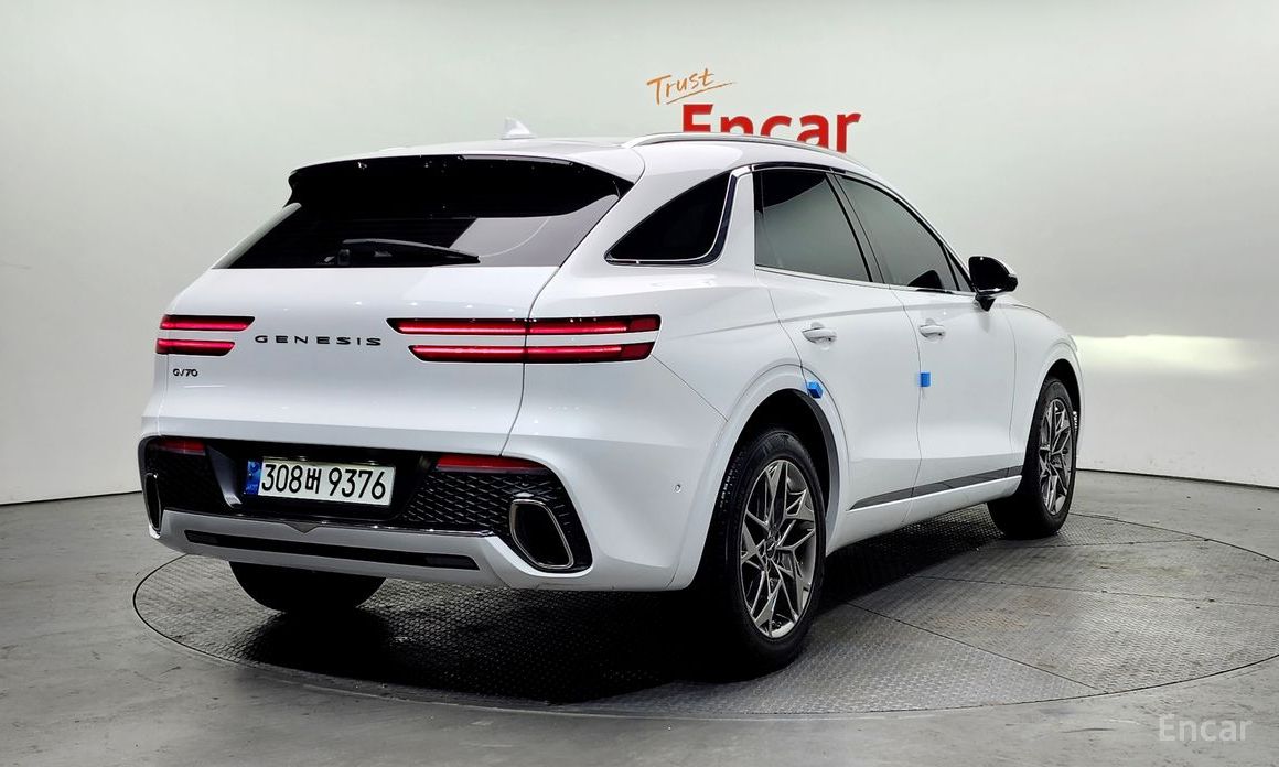  Genesis GV70