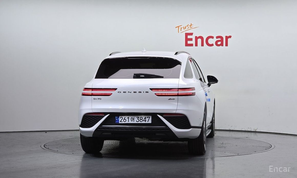  Genesis GV70