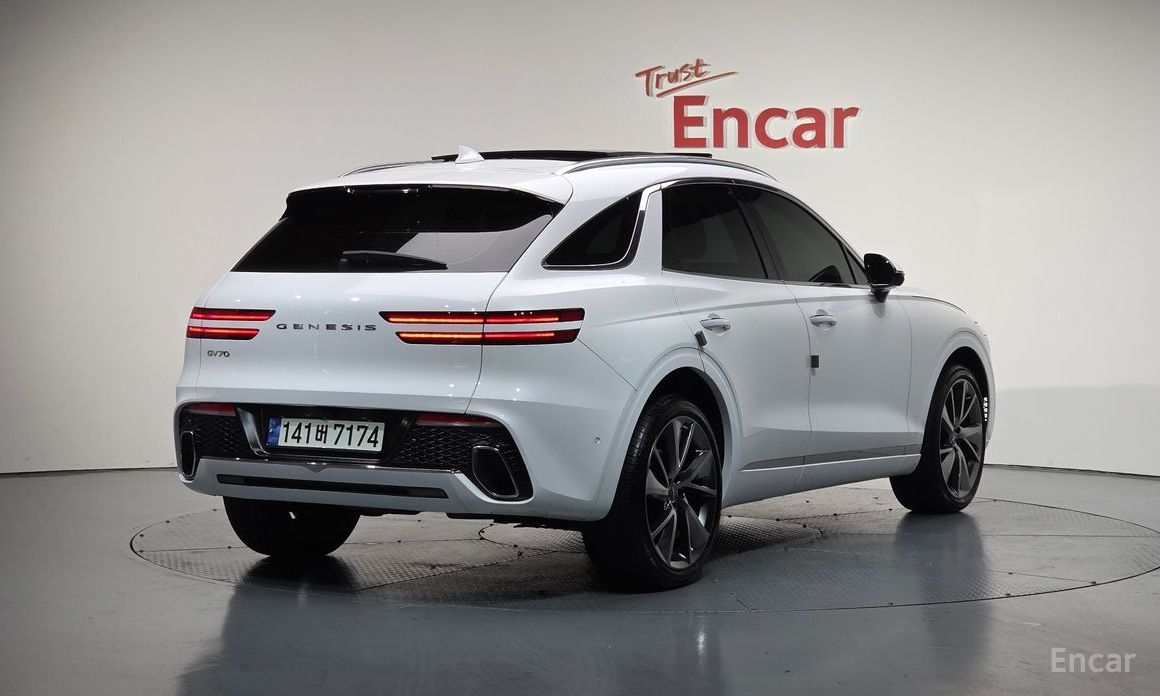  Genesis GV70