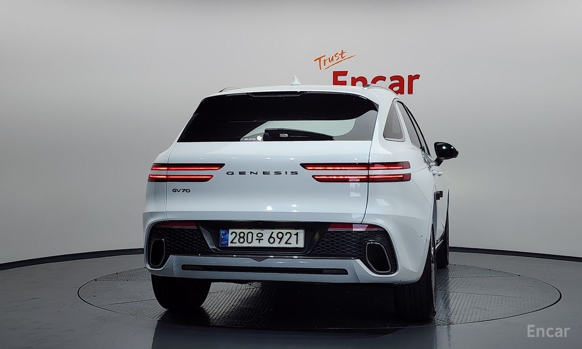  Genesis GV70