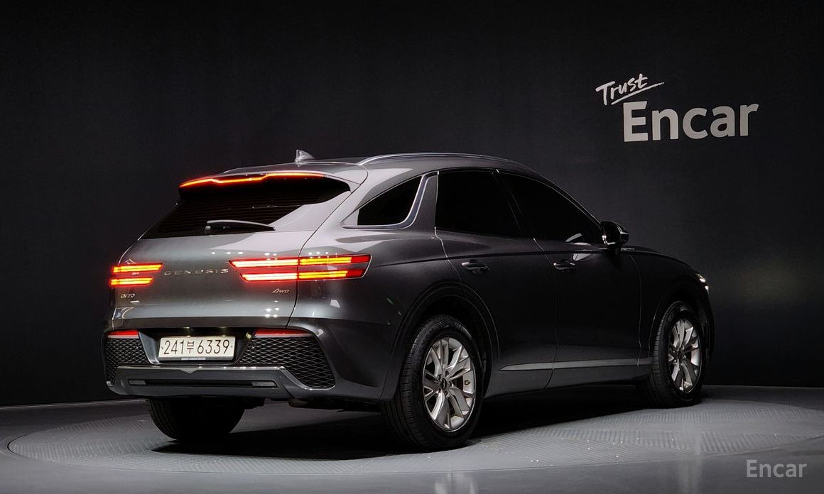  Genesis GV70