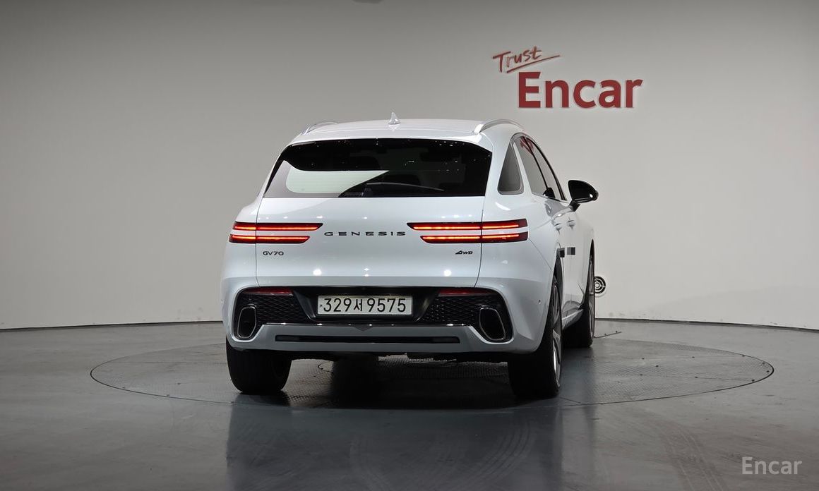  Genesis GV70