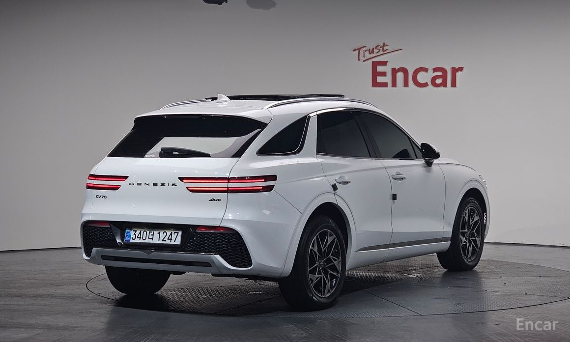  Genesis GV70