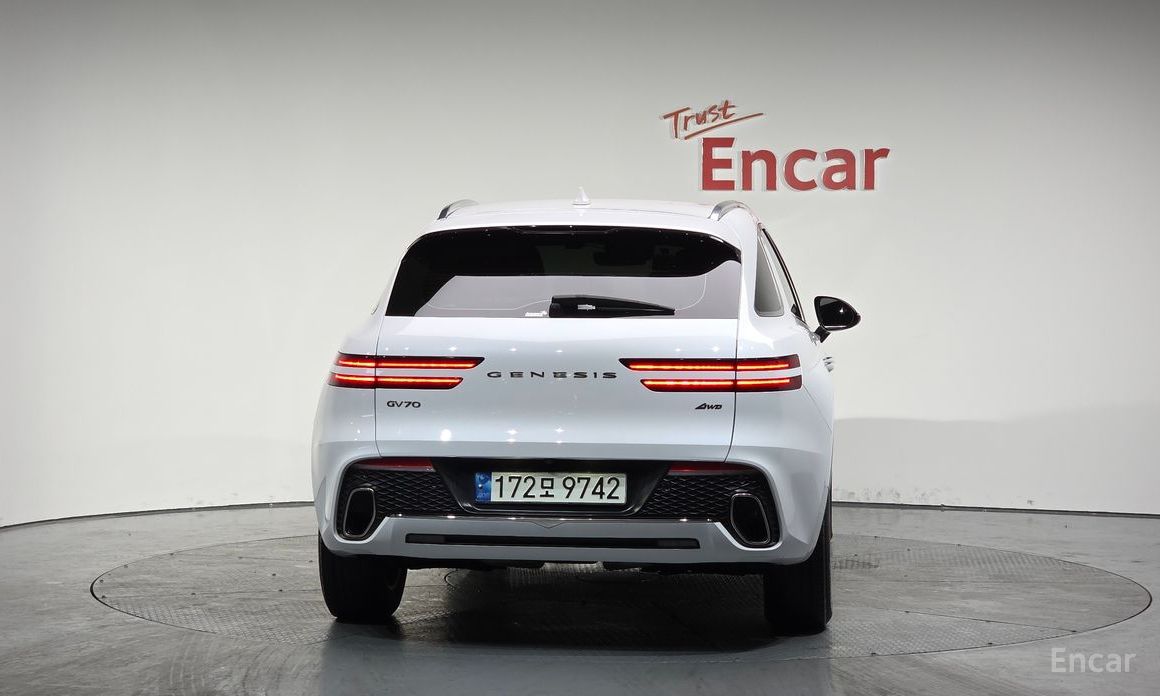  Genesis GV70