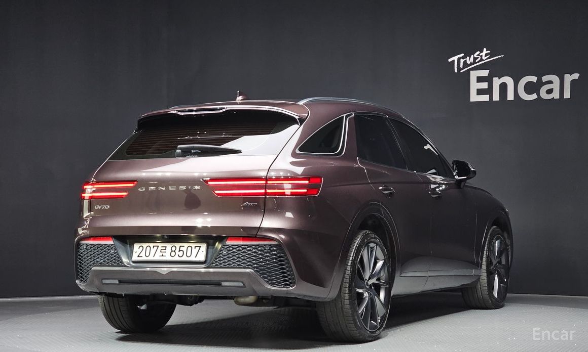  Genesis GV70