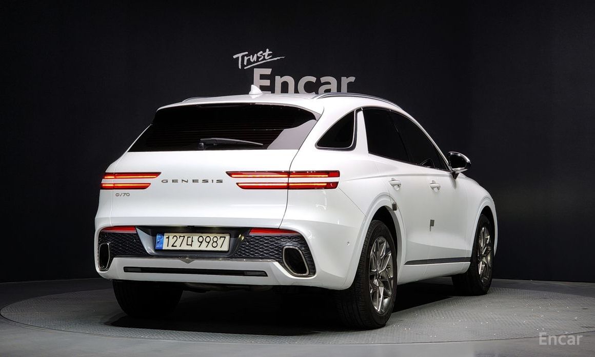  Genesis GV70