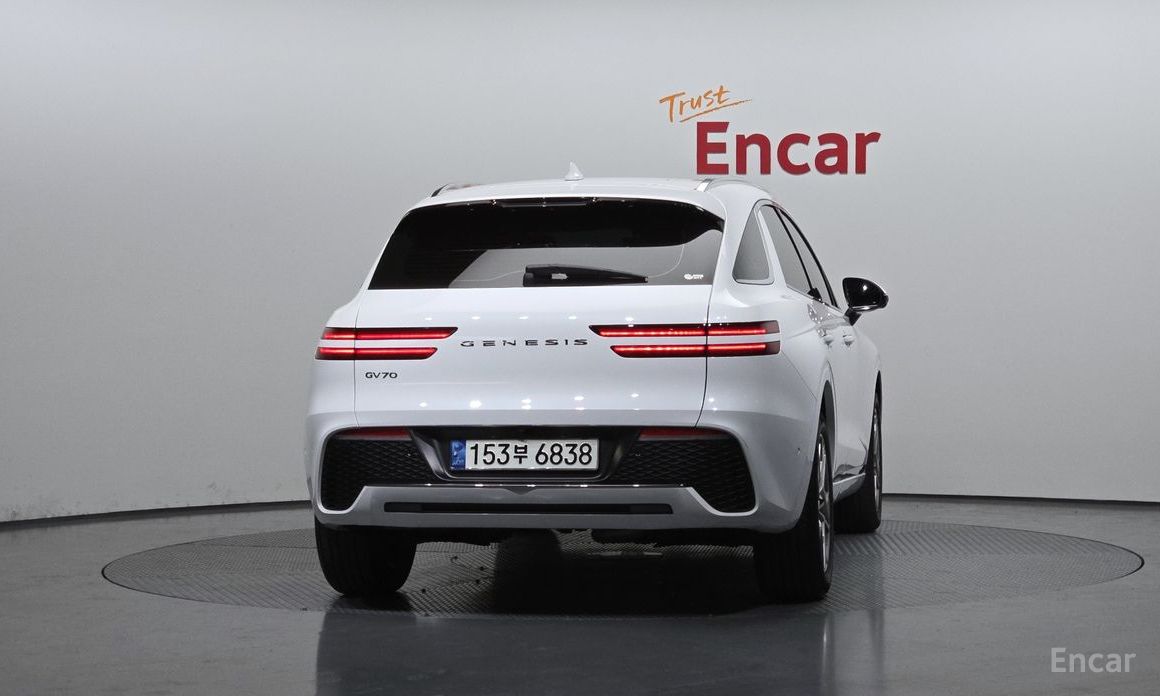  Genesis GV70