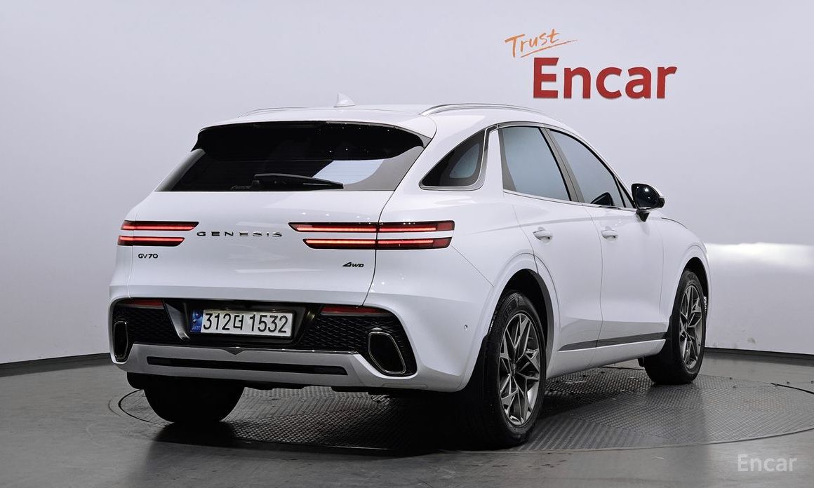  Genesis GV70