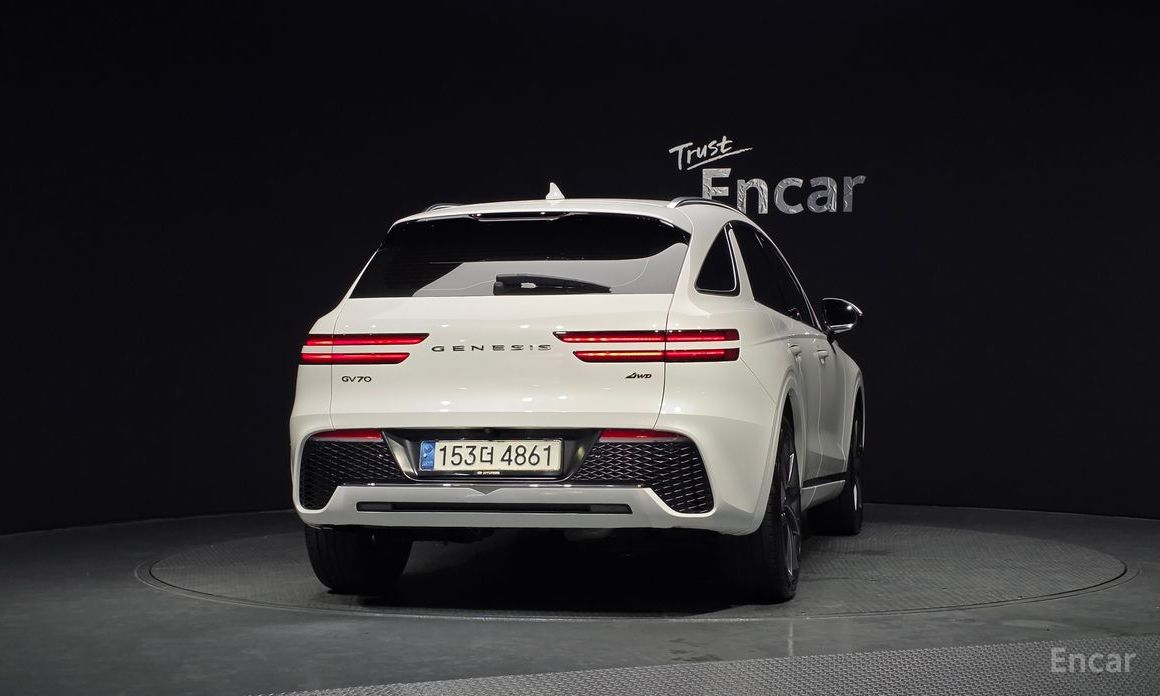 Genesis GV70