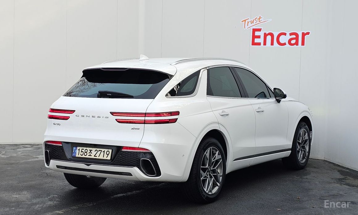  Genesis GV70