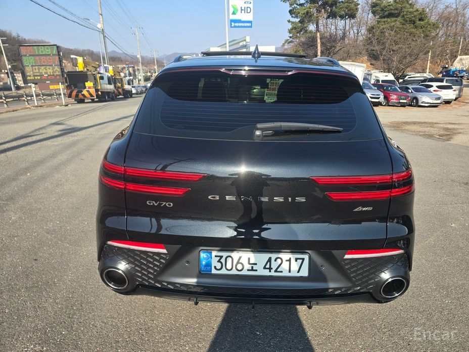  Genesis GV70