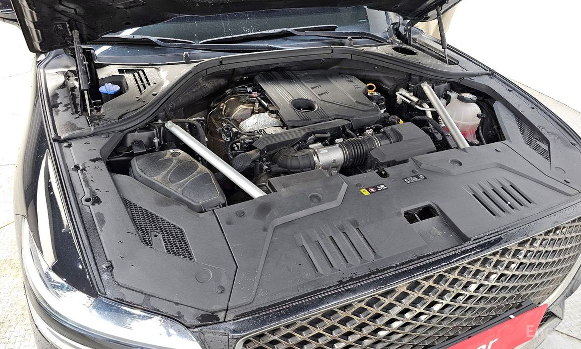  Genesis GV70