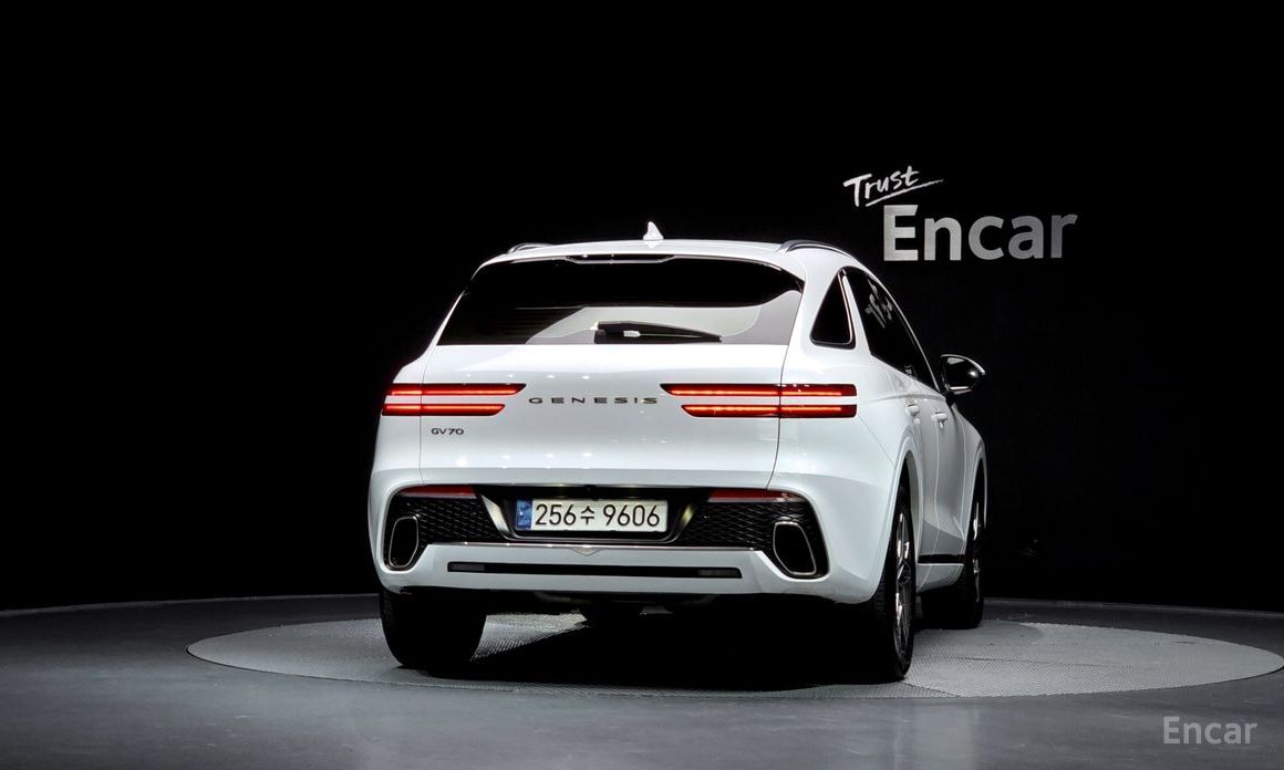  Genesis GV70
