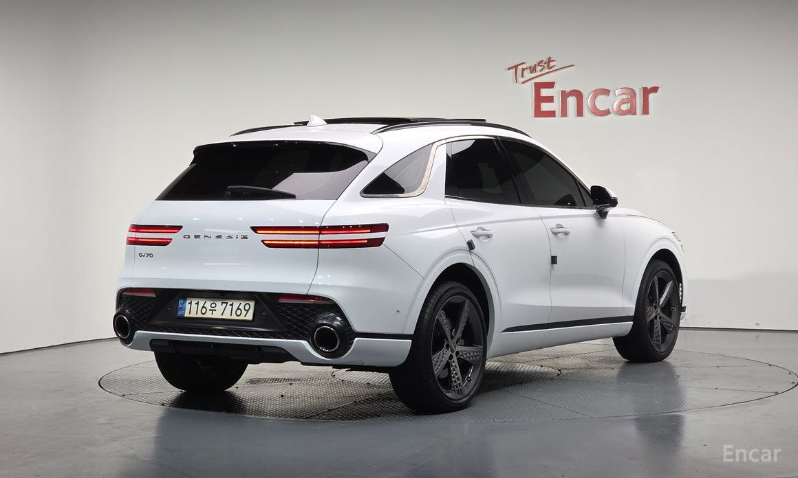  Genesis GV70