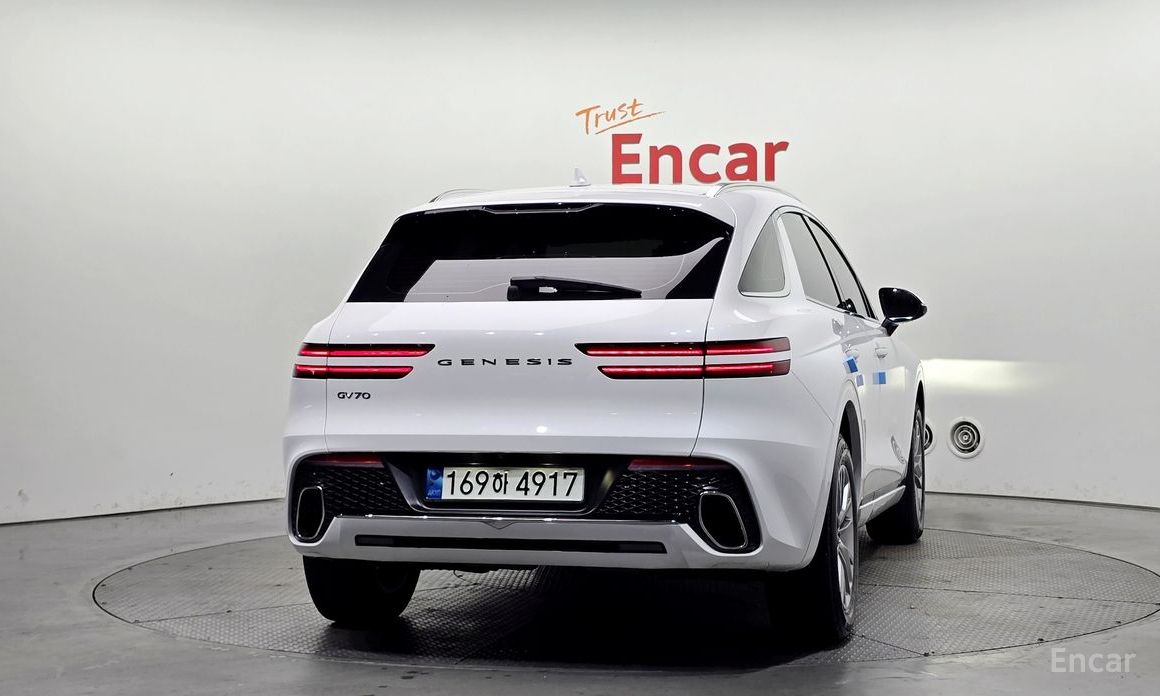  Genesis GV70