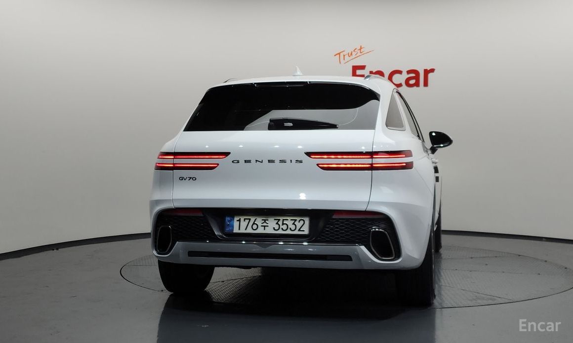  Genesis GV70