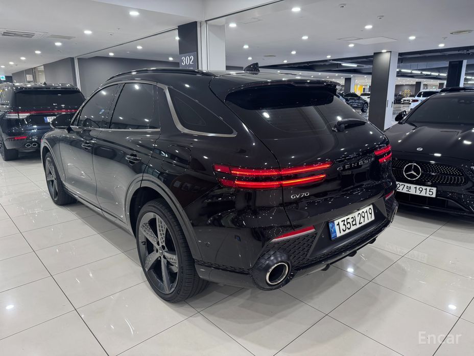  Genesis GV70