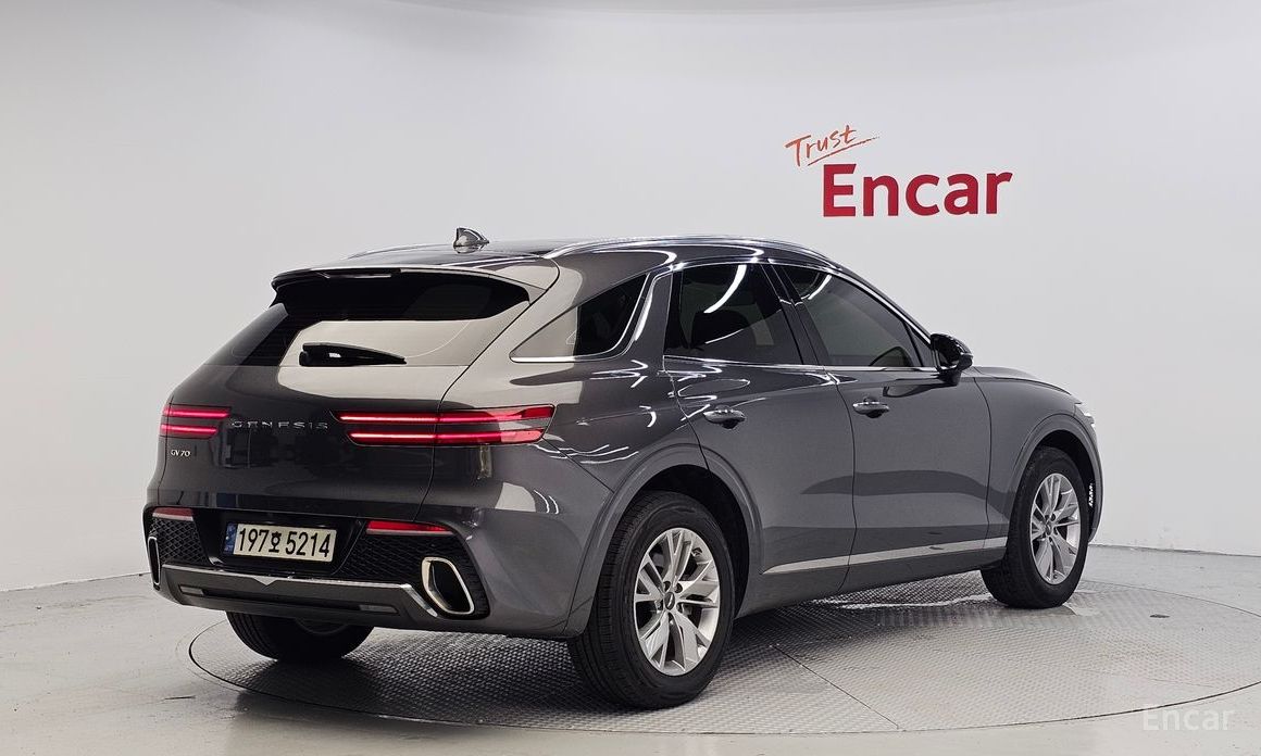  Genesis GV70