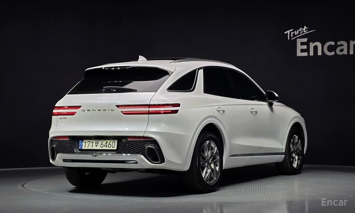  Genesis GV70