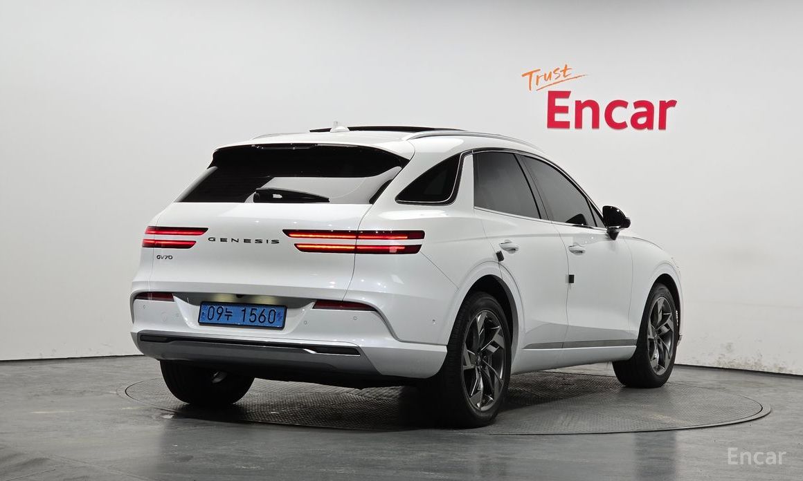  Genesis GV70