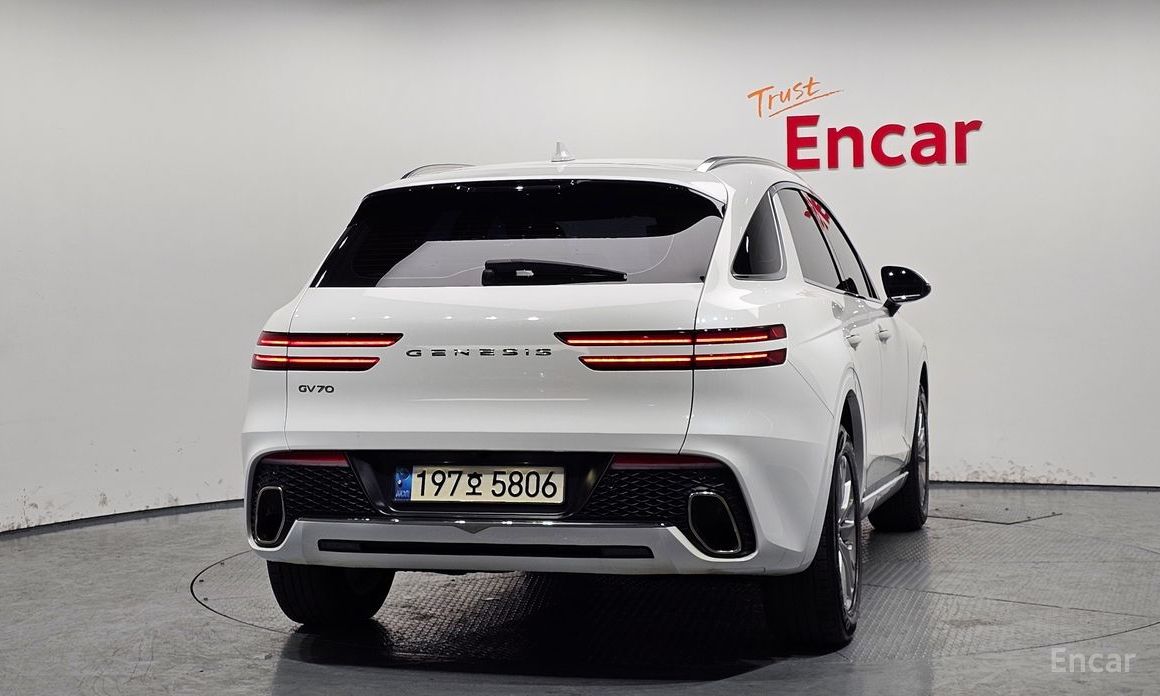  Genesis GV70