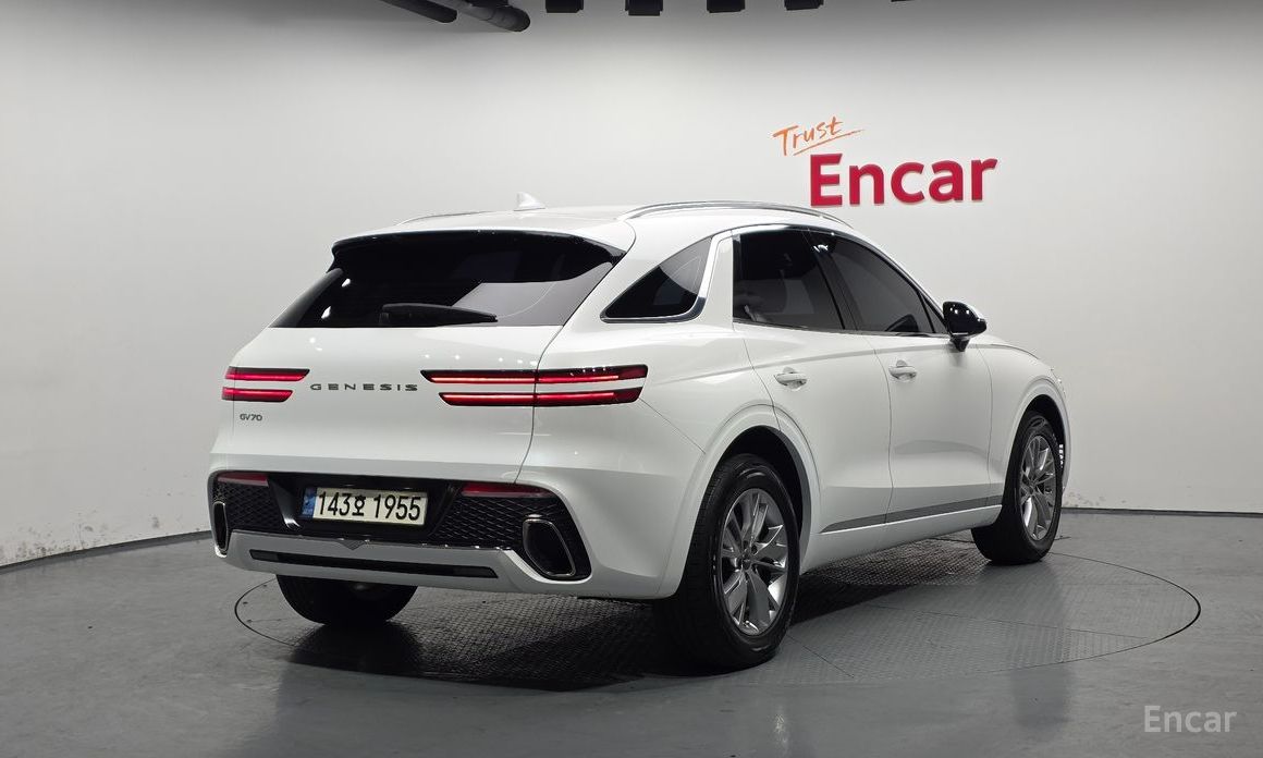  Genesis GV70