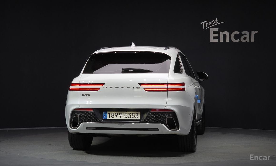  Genesis GV70