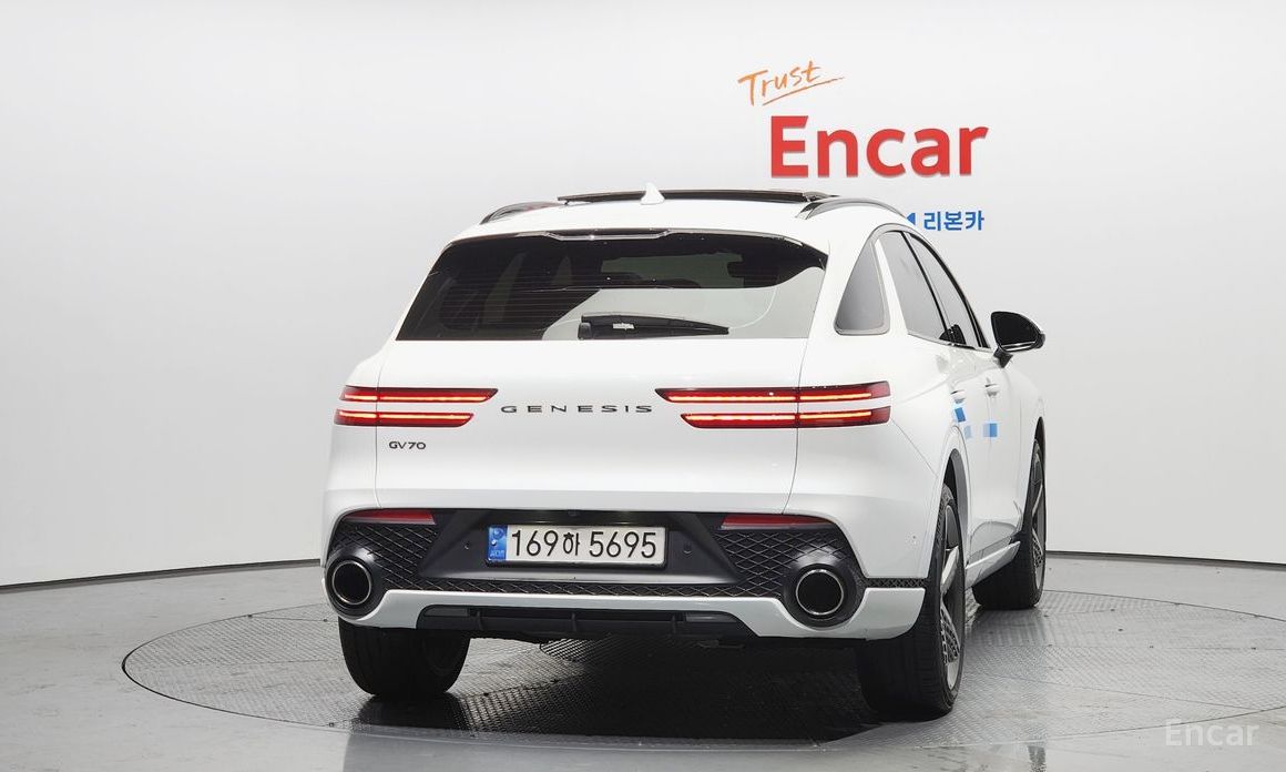 Genesis GV70
