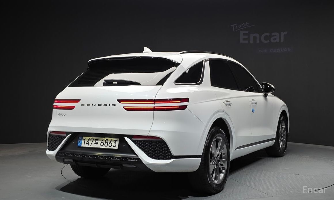  Genesis GV70